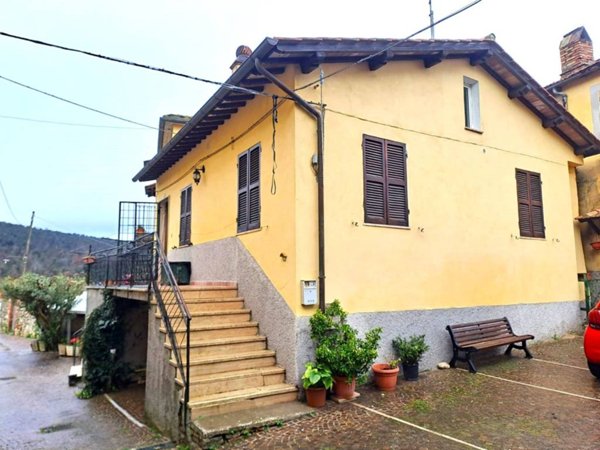 casa indipendente in vendita a Narni in zona Capitone