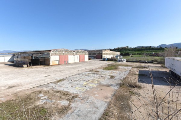 capannone in vendita a Narni in zona Narni Scalo