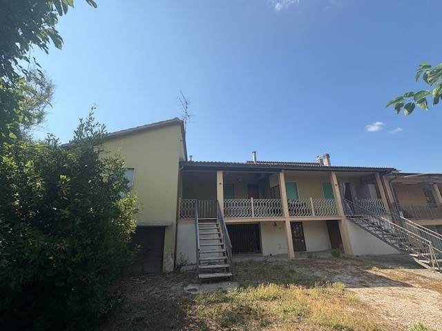 casa indipendente in vendita a Narni