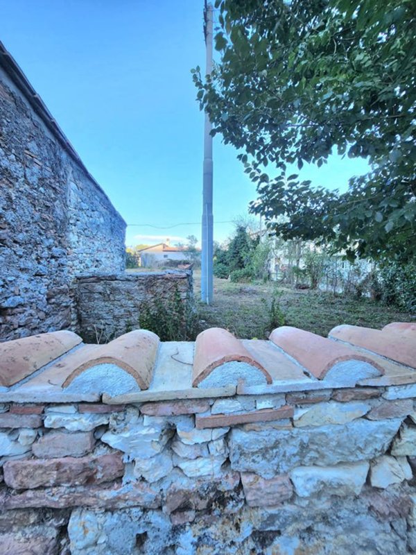 casa indipendente in vendita a Narni