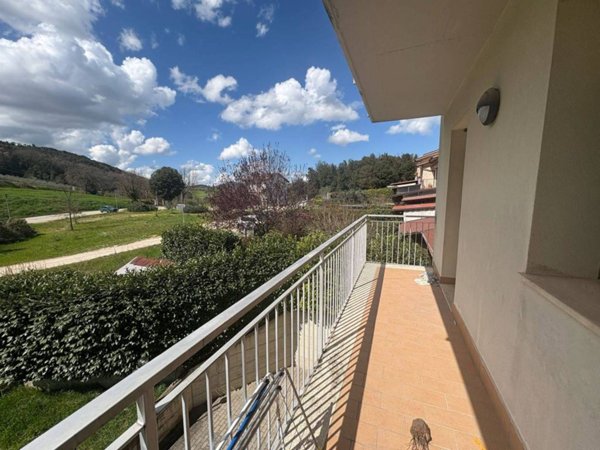 appartamento in vendita a Narni in zona Capitone