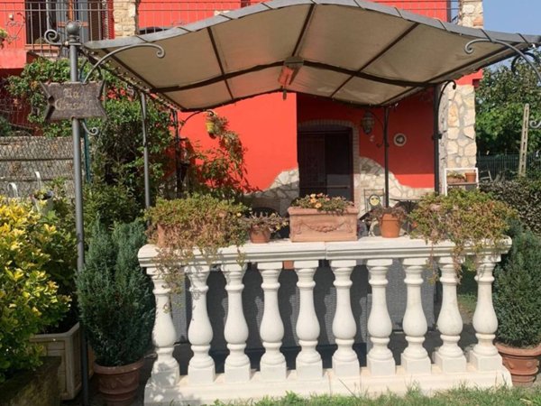 casa indipendente in vendita a Narni in zona Vigne