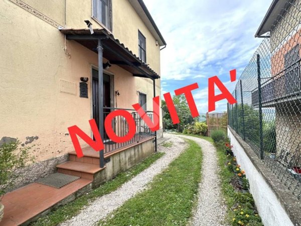 casa indipendente in vendita a Narni in zona Gualdo