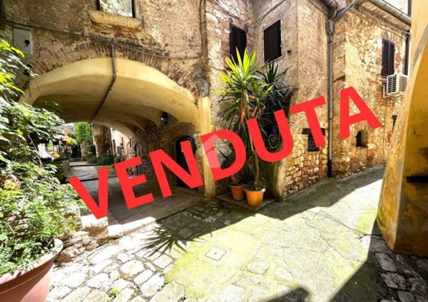 appartamento in vendita a Narni in zona Stifone