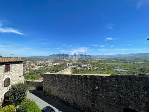 casa indipendente in vendita a Narni