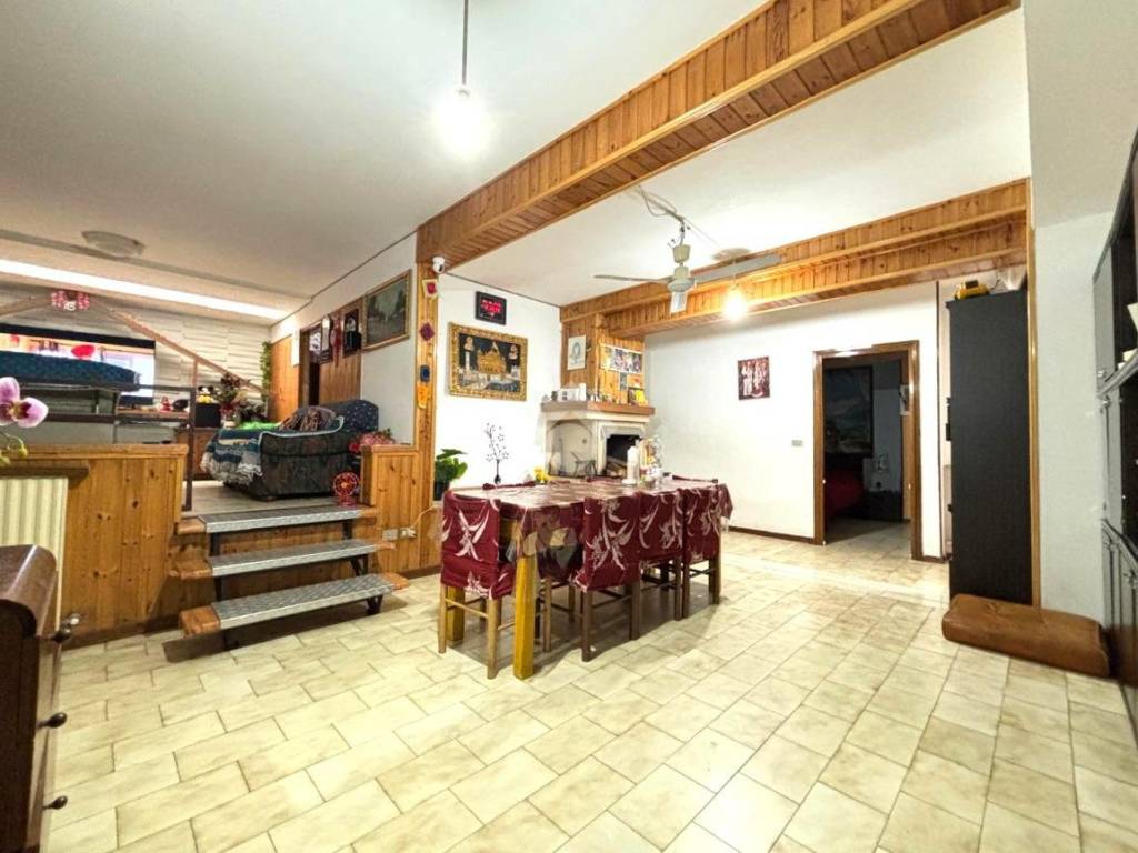 appartamento in vendita a Narni in zona Santa Lucia