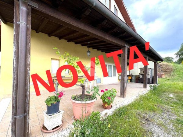 casa indipendente in vendita a Narni