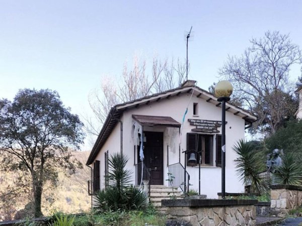 casa indipendente in vendita a Narni