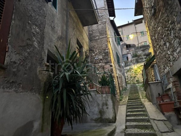 casa indipendente in vendita a Narni in zona Stifone