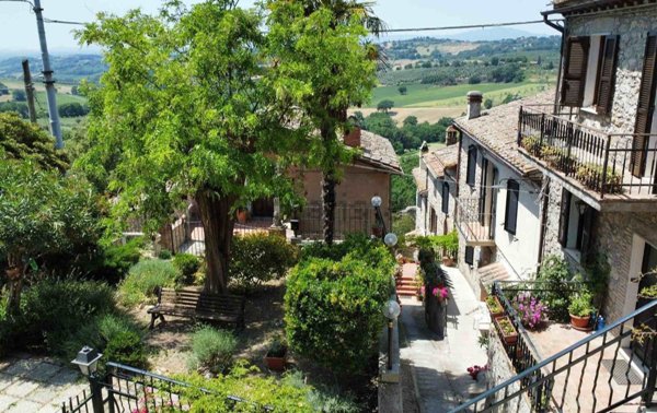 casa indipendente in vendita a Narni in zona Schifanoia