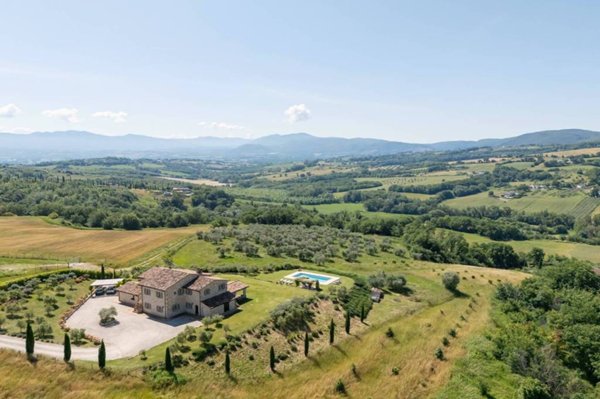 casa indipendente in vendita a Narni