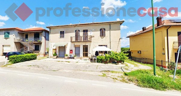 casa indipendente in vendita a Narni