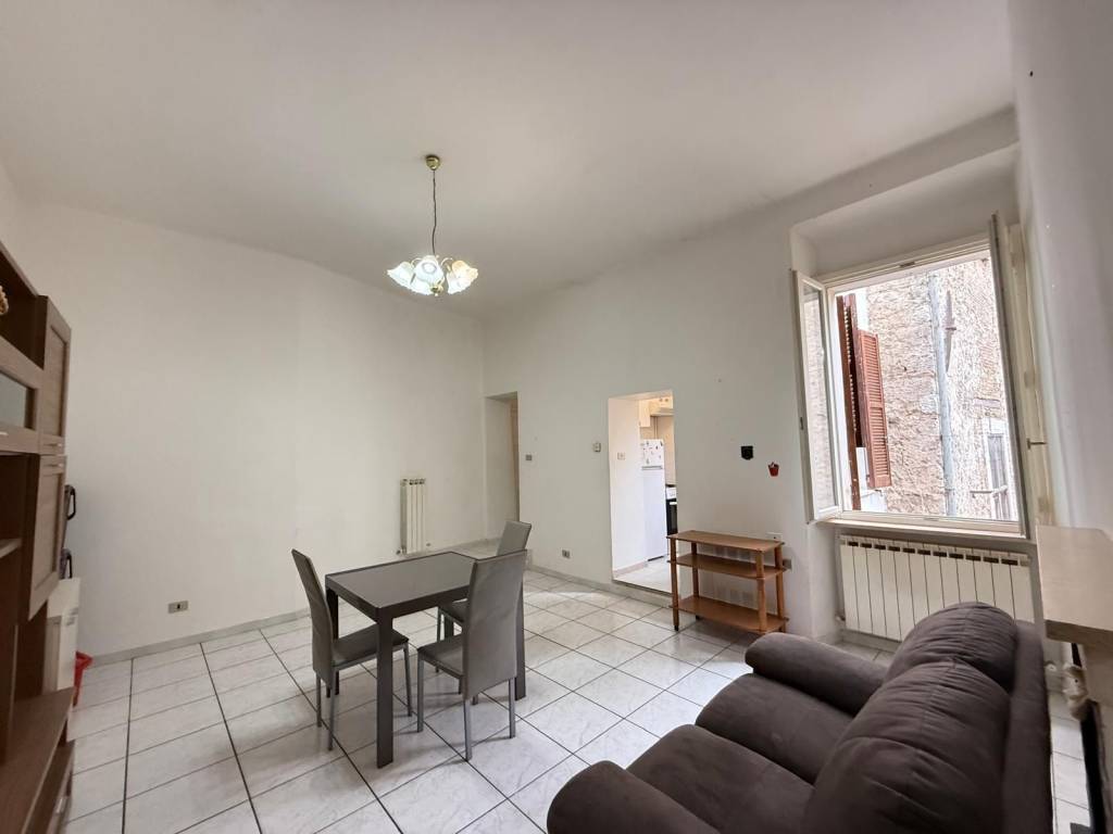 appartamento in vendita a Narni in zona Tre ponti