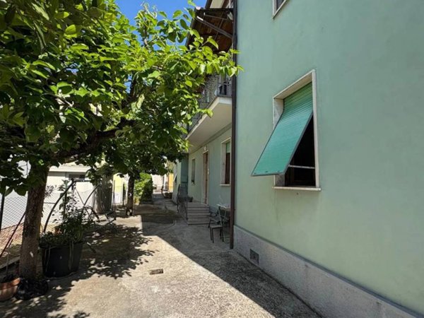 appartamento in vendita a Narni in zona Narni Scalo