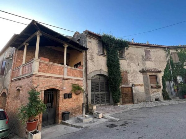 appartamento in vendita a Narni in zona San Vito