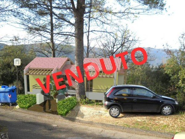 casa indipendente in vendita a Narni