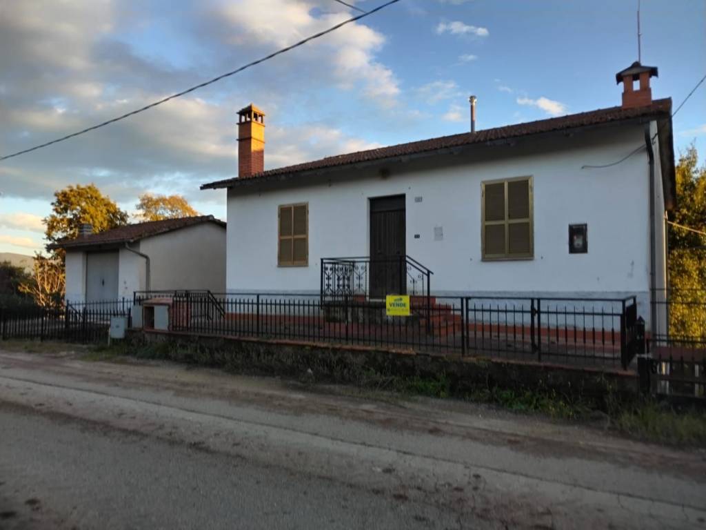 casa indipendente in vendita a Narni in zona Stifone