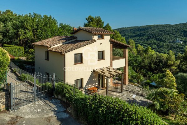villa in vendita a Narni