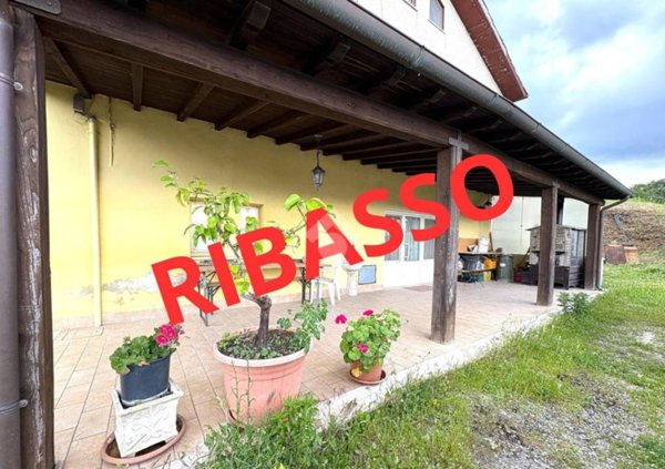 casa indipendente in vendita a Narni
