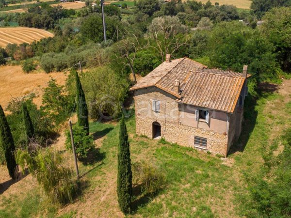 casa indipendente in vendita a Narni in zona Guadamello