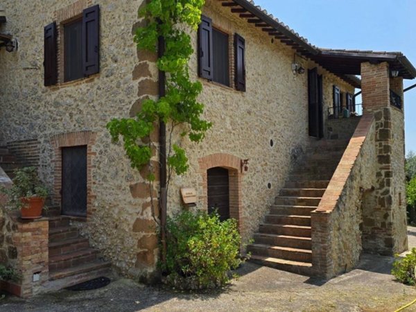 casa indipendente in vendita a Narni