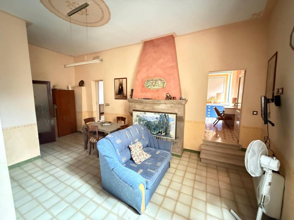 casa indipendente in vendita a Narni