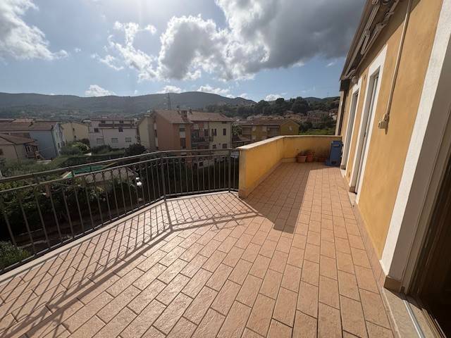 appartamento in vendita a Narni in zona Narni Scalo