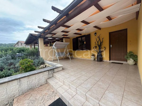 casa indipendente in vendita a Narni
