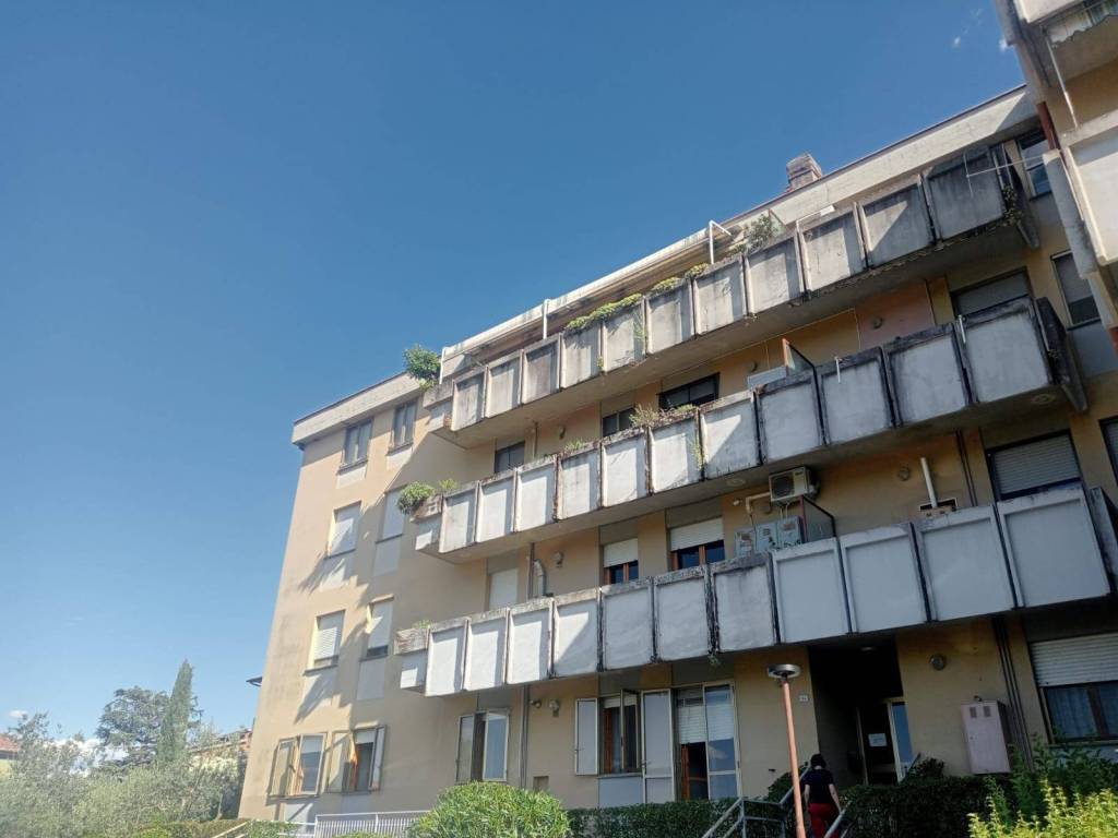 appartamento in vendita a Narni in zona Santa Lucia