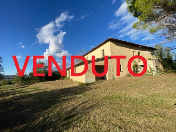 casa indipendente in vendita a Narni
