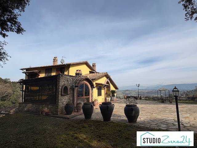 casa indipendente in vendita a Narni