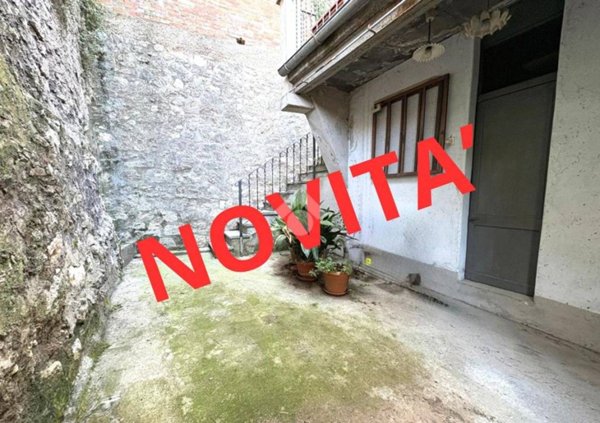casa indipendente in vendita a Narni
