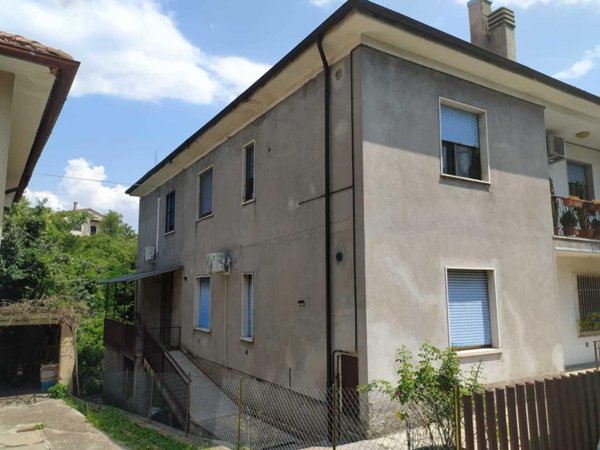 casa semindipendente in vendita a Narni in zona Cigliano
