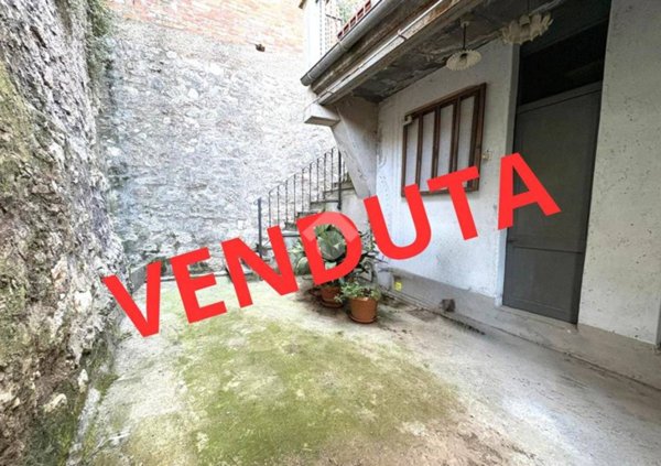 casa indipendente in vendita a Narni