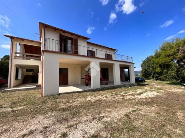 casa indipendente in vendita a Narni