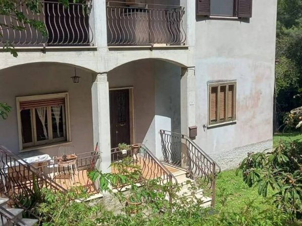 casa indipendente in vendita a Narni