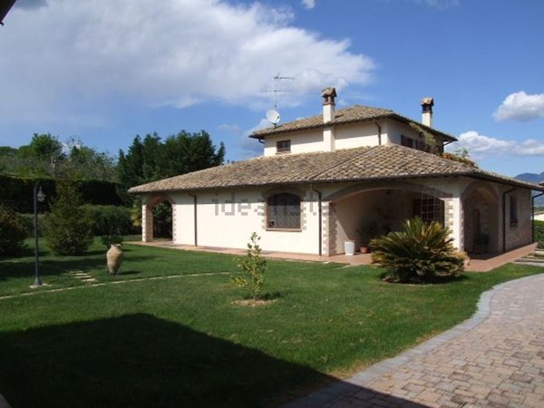 casa indipendente in vendita a Narni in zona Narni Scalo