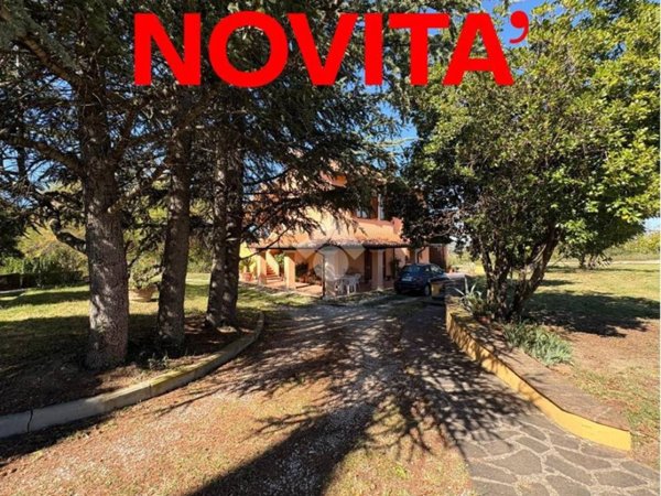 casa indipendente in vendita a Narni