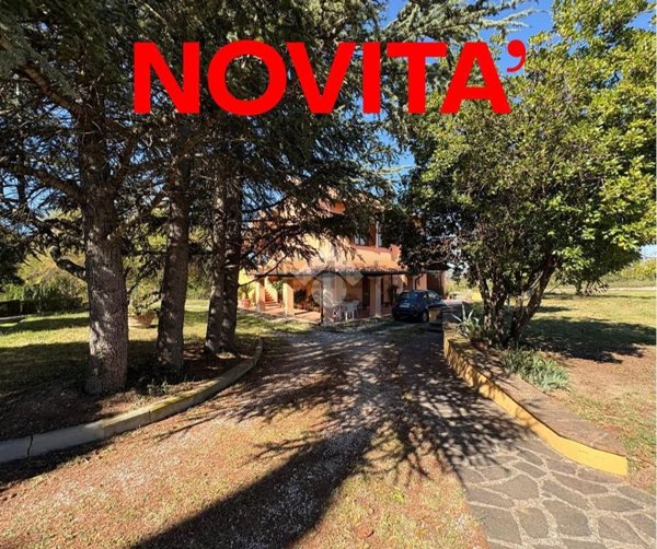 casa indipendente in vendita a Narni