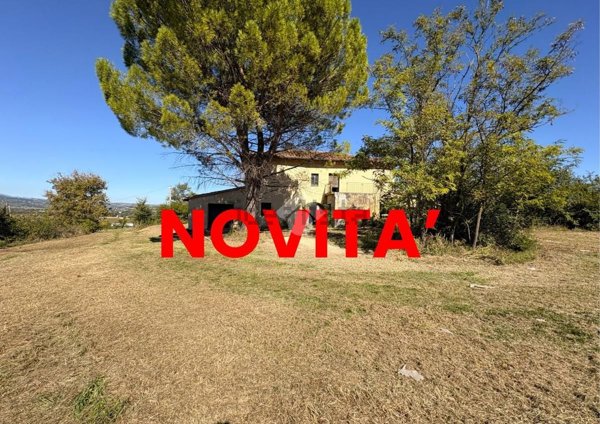 casa indipendente in vendita a Narni