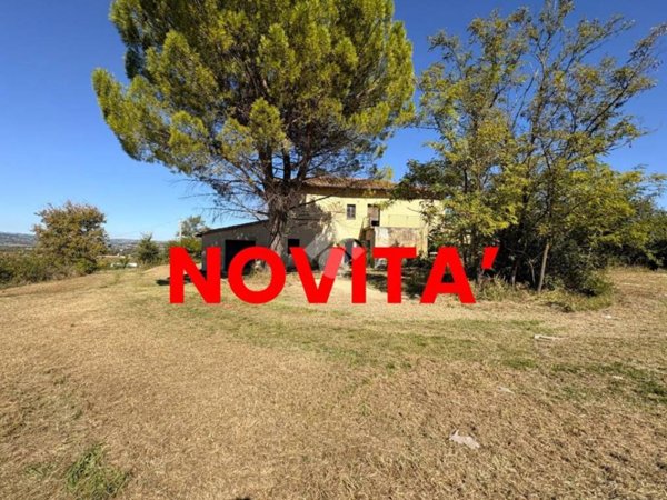 casa indipendente in vendita a Narni