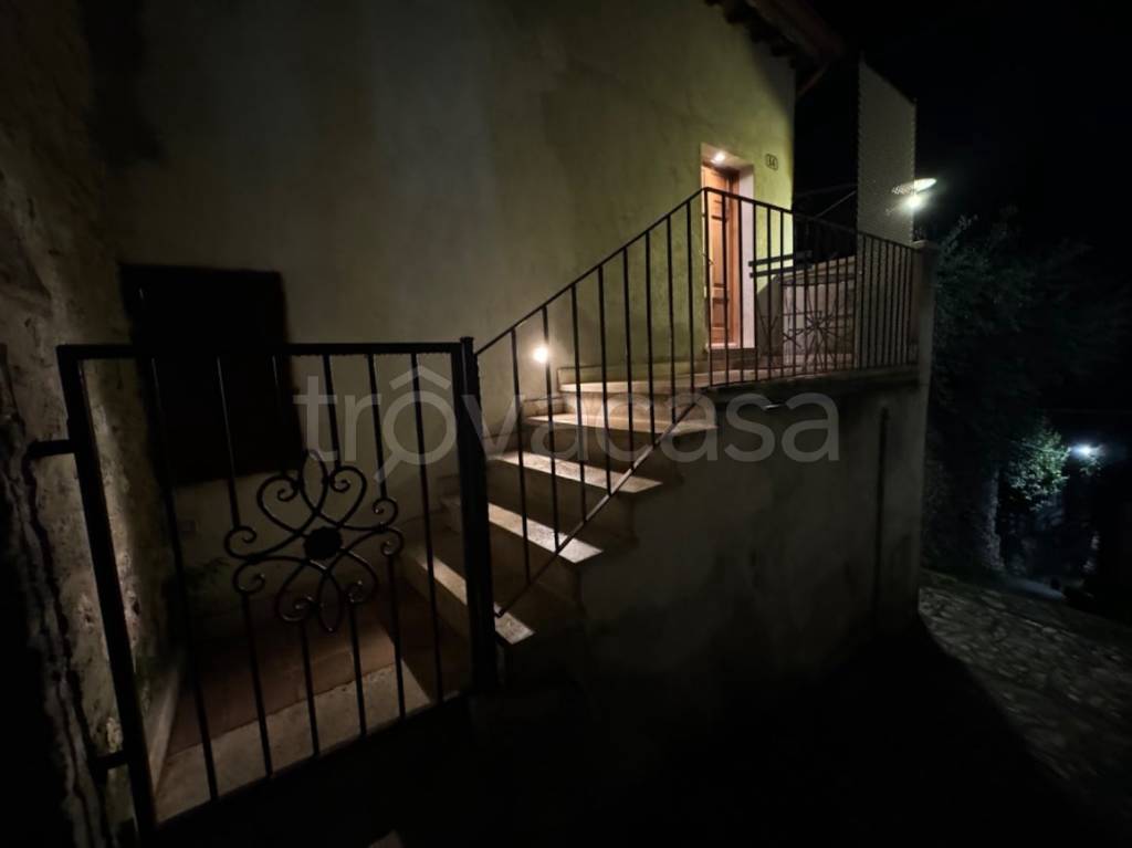 casa indipendente in vendita a Narni