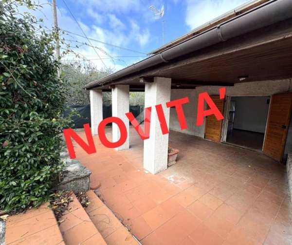 casa indipendente in vendita a Narni