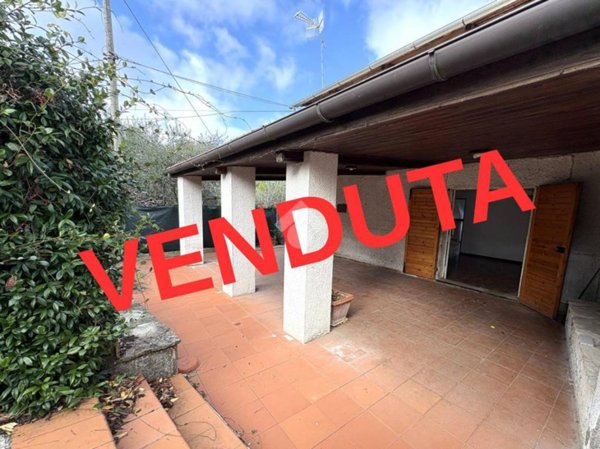 casa indipendente in vendita a Narni