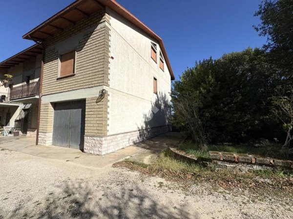 casa indipendente in vendita a Narni in zona Gualdo