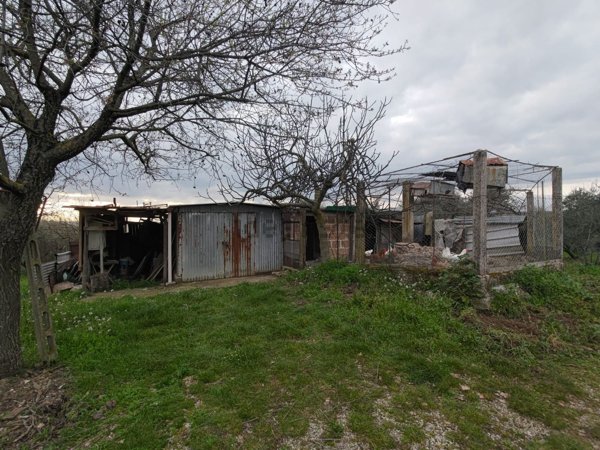 locale di sgombero in vendita a Narni