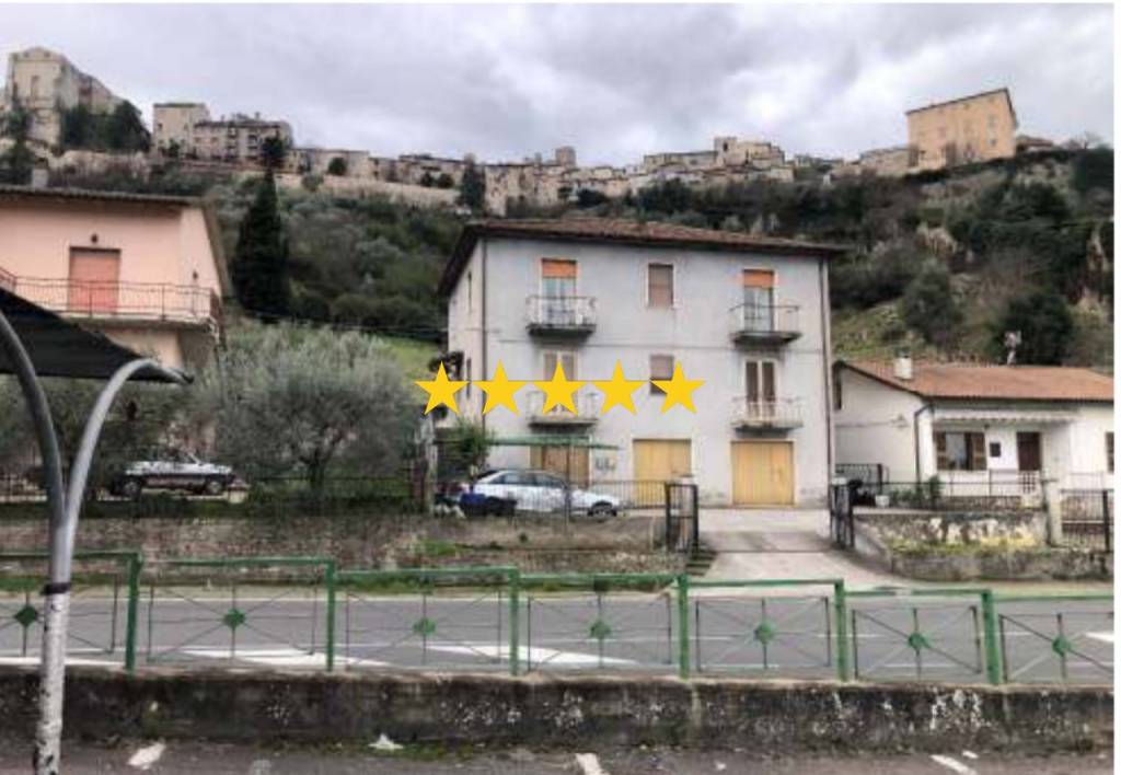 appartamento in vendita a Narni in zona Tre ponti