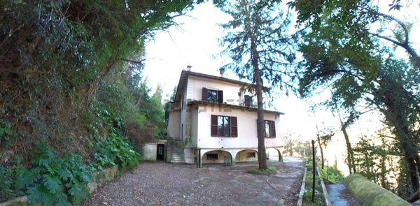 casa indipendente in vendita a Narni
