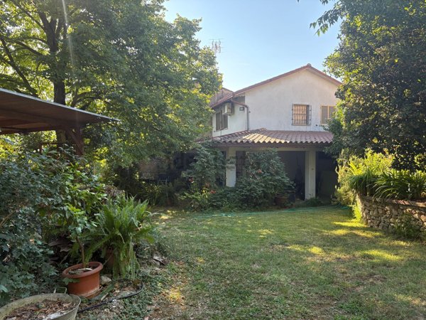 casa semindipendente in vendita a Narni