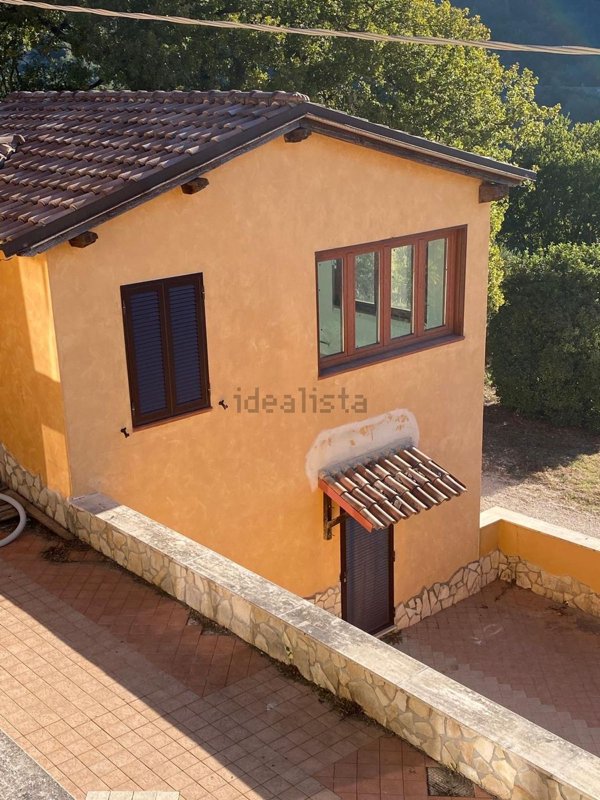 casa indipendente in vendita a Narni in zona Guadamello